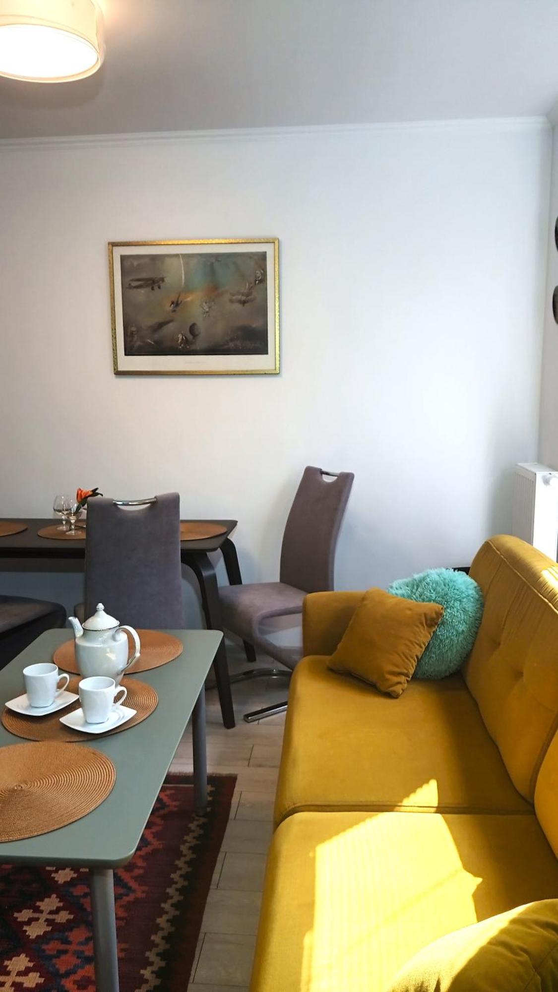 Apartment Planet Mercure Old Nova